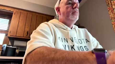 darknite083072 online show from 09/21/25, 10:55