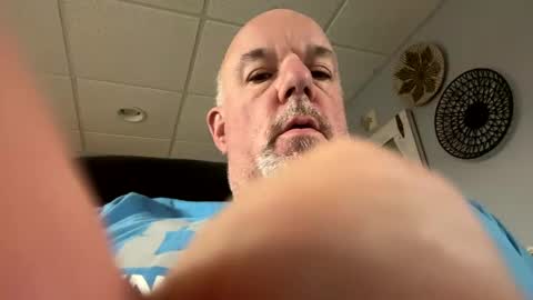 darknite083072 online show from 10/05/25, 12:36