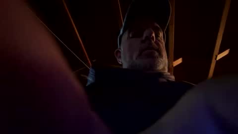 darknite083072 online show from 12/22/25, 02:47