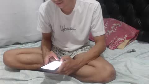 Snapshot of darkr_ider chatting on 04/16/26, 01:28 darkr_ider online show from 04/16/26, 01:28