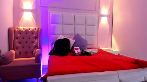 Jhon y Lucy online show from 05/25/26, 03:34