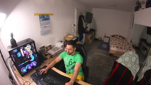 darkschneider_ online show from 12/04/24, 11:46