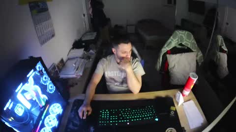 darkschneider_ online show from 02/13/25, 05:26