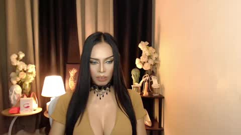 HAPPY BIRTHDAY MISTRESS MADRIANA online show from 02/02/25, 11:08