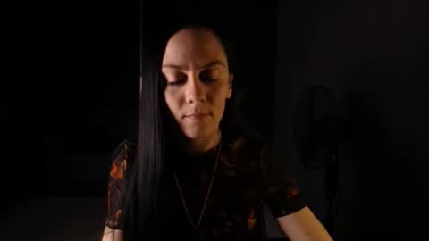 Snapshot of darkspark_ chatting on 10/25/25, 02:46 darkspark_ online show from 10/25/25, 02:46