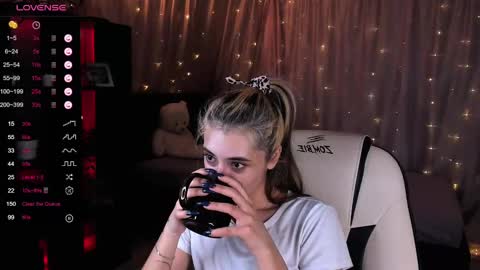 Belle online show from 02/13/25, 08:17