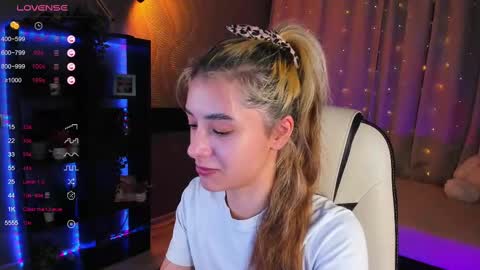 Belle online show from 03/06/25, 07:57