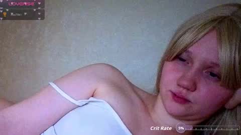 Snapshot of darling_bri chatting on 11/19/25, 09:37 Brianna online show from 11/19/25, 09:37