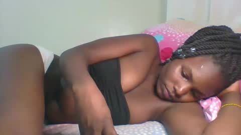 Snapshot of darling_dreamer2 chatting on 05/31/26, 06:31 darling_dreamer2 online show from 05/31/26, 06:31