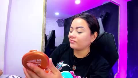 Darling online show from 11/21/25, 01:43