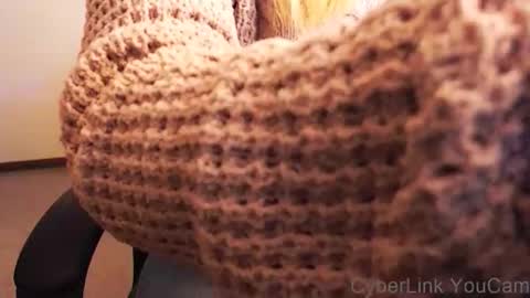 Snapshot of darlingd77 chatting on 12/10/24, 01:22 DarlingD online show from 12/10/24, 01:22