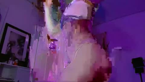 Snapshot of darlingvenus chatting on 11/19/25, 01:49 Venus online show from 11/19/25, 01:49