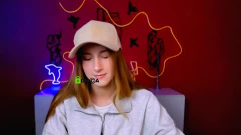 Snapshot of darly_honey chatting on 04/15/26, 11:17 darly honey online show from 04/15/26, 11:17