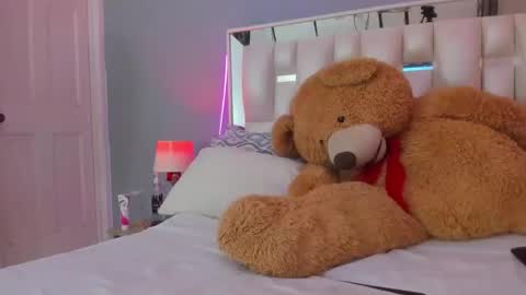 darlyn_tenderhot__ online show from 10/17/25, 07:11