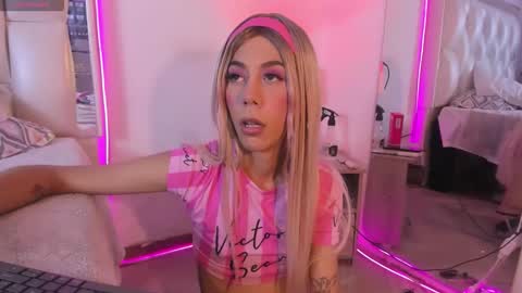 darlyn_tenderhot__ online show from 03/11/26, 05:52