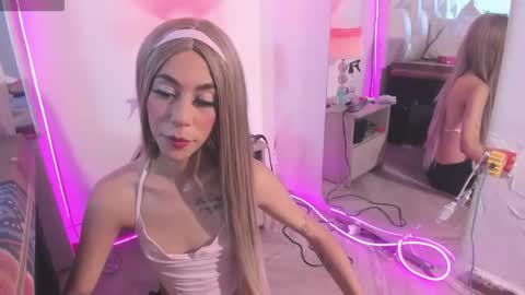 darlyn_tenderhot__ online show from 04/10/26, 10:14