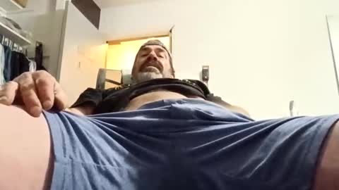 Snapshot of darmic chatting on 04/16/26, 08:59 darmic online show from 04/16/26, 08:59