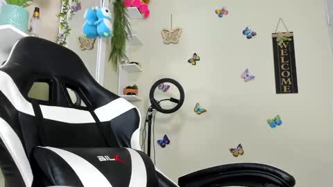 Darsha online show from 09/26/25, 02:15