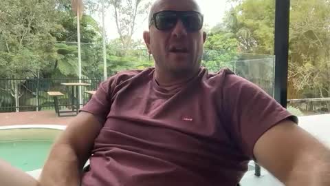 dartanian0001 online show from 10/15/25, 03:28