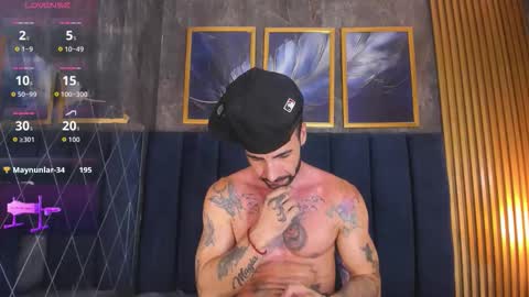darwin_horny2 online show from 05/04/26, 11:23