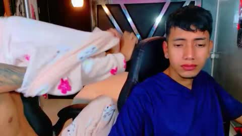 darwinandbrayan online show from 12/17/25, 02:06