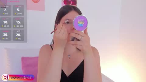 Snapshot of dashanovikov chatting on 01/11/26, 12:21 Dasha online show from 01/11/26, 12:21