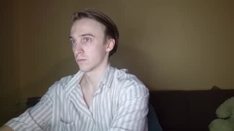 datalian online show from 10/18/25, 02:51