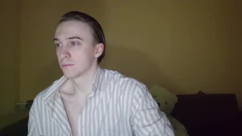 datalian online show from 11/23/25, 07:41