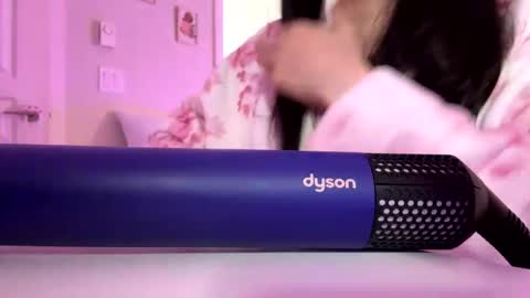 Kiara  online show from 03/25/26, 04:18