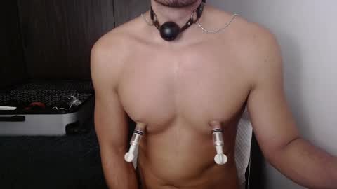 Snapshot of dave02_ chatting on 02/26/25, 08:11 David online show from 02/26/25, 08:11