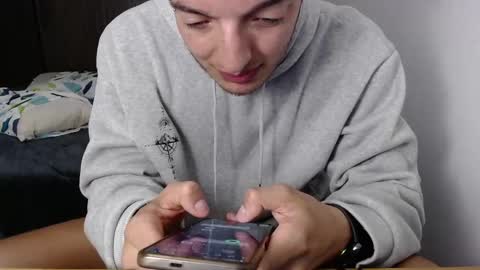 Snapshot of dave02_ chatting on 03/11/25, 10:20 David online show from 03/11/25, 10:20