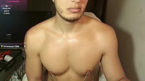 Snapshot of dave02_ chatting on 10/13/25, 04:51 David online show from 10/13/25, 04:51