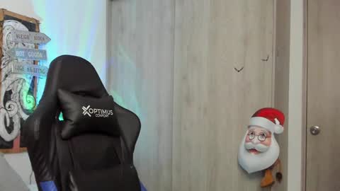 DAVE MAX online show from 12/18/24, 04:39