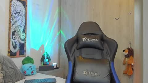 DAVE MAX online show from 01/14/25, 03:11