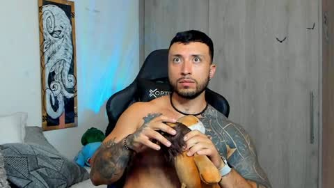 DAVE MAX online show from 01/21/25, 02:54