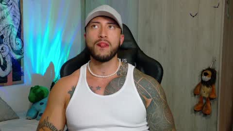 DAVE MAX online show from 02/08/25, 02:58