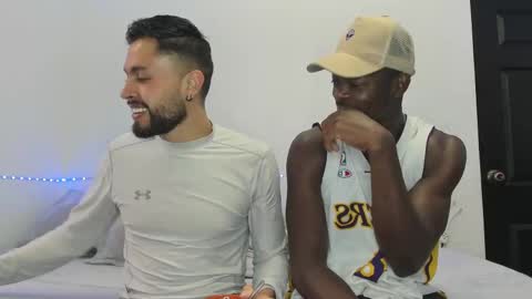 Snapshot of davgostoso chatting on 02/23/25, 09:05 Dave y Salvatore online show from 02/23/25, 09:05