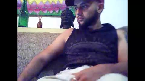 Snapshot of david23vergota chatting on 12/19/25, 03:35 david23vergota online show from 12/19/25, 03:35