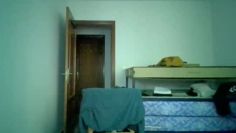 david33333333 online show from 05/18/26, 04:24