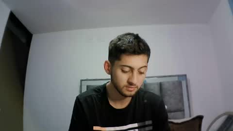 Snapshot of david_asturias chatting on 12/25/24, 05:37 David Asturias online show from 12/25/24, 05:37