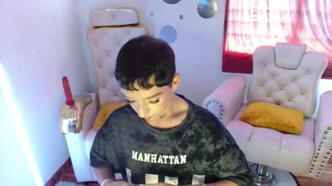 Snapshot of david_fox01 chatting on 02/22/26, 07:01 David Fox online show from 02/22/26, 07:01