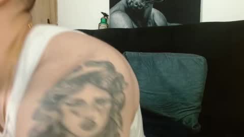 Twitter davidsanctum online show from 11/15/25, 08:27