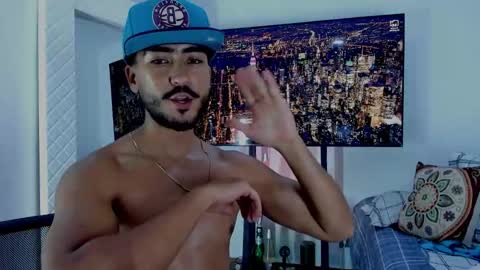 Hey im David that loves to explore and speak their fantasies. Very open talktative and nice. Feel free to chat with me online show from 03/15/26, 01:55