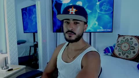 Hey im David that loves to explore and speak their fantasies. Very open talktative and nice. Feel free to chat with me online show from 04/14/26, 01:11