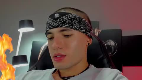 Snapshot of david_jons7 chatting on 01/30/25, 11:55 David Jons online show from 01/30/25, 11:55