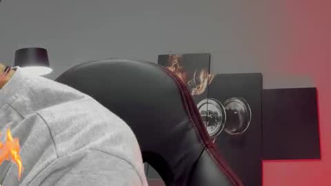 Snapshot of david_jons7 chatting on 02/06/25, 01:16 David Jons online show from 02/06/25, 01:16