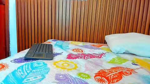 Snapshot of david_niet chatting on 01/15/26, 06:11 david_niet online show from 01/15/26, 06:11