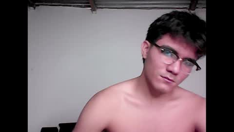 Snapshot of david_stuart07 chatting on 12/19/24, 09:17 davidstuart online show from 12/19/24, 09:17