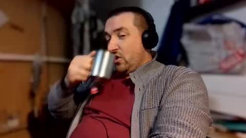 Snapshot of davideo59 chatting on 09/27/25, 12:10 davideo59 online show from 09/27/25, 12:10