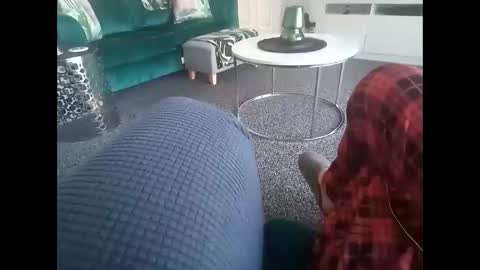 Snapshot of davidf75 chatting on 10/12/25, 08:57 davidf75 online show from 10/12/25, 08:57